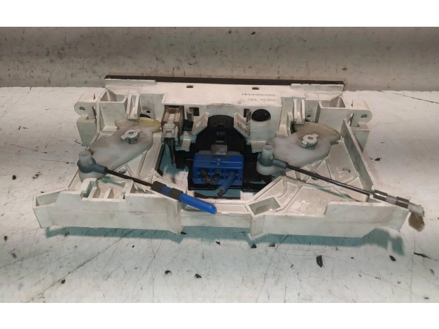 Блок управления климат-контролем Mitsubishi Space Wagon