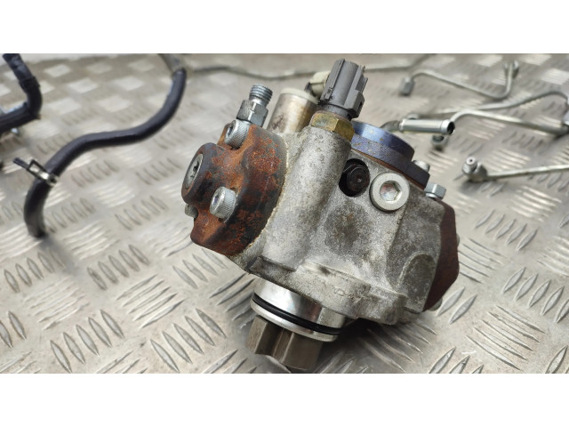 Vstřikovač 8945820051, 221000R050   Toyota RAV 4 (XA40)  pro naftový motor 2.2  