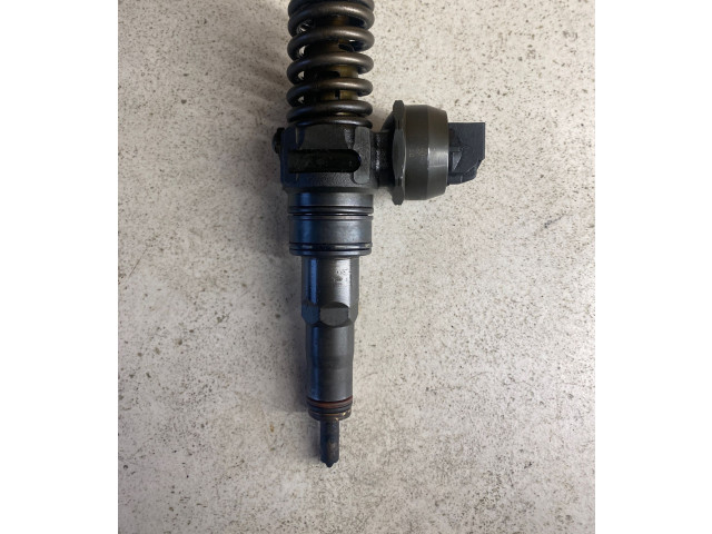 Форсунка 07Z130073F, 07Z130073D    Volkswagen Phaeton   