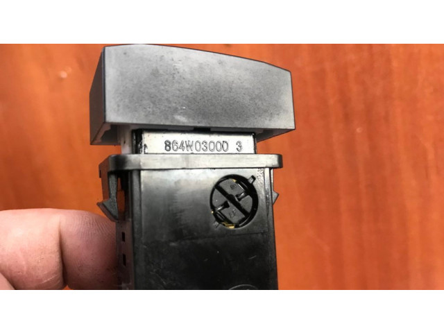 Выдвижная ручка заднего стекла багажника