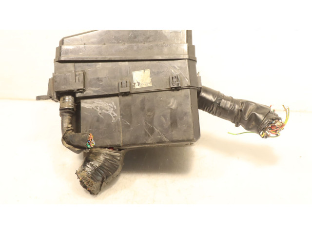 Блок предохранителей PR061-01000 Mitsubishi Lancer X