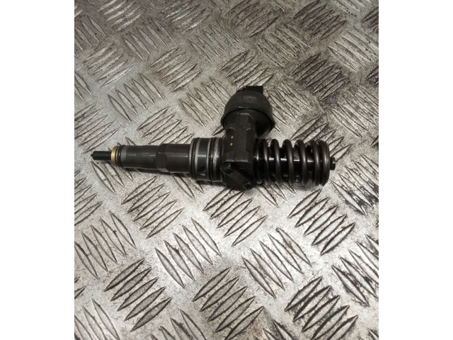 Форсунка 038130073AL Volkswagen Bora