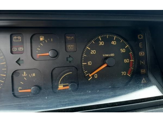 Přístrojová deska Renault 21 1999 09041509901, 7700797032