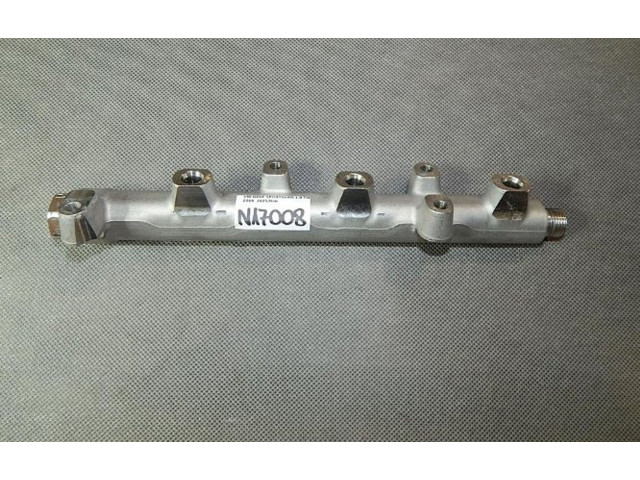 Топливная рампа    Volkswagen Golf Sportsvan  