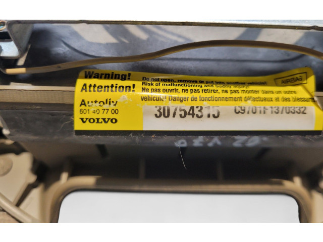 Подушка безопасности водителя 30656933, 30739579   Volvo V70
