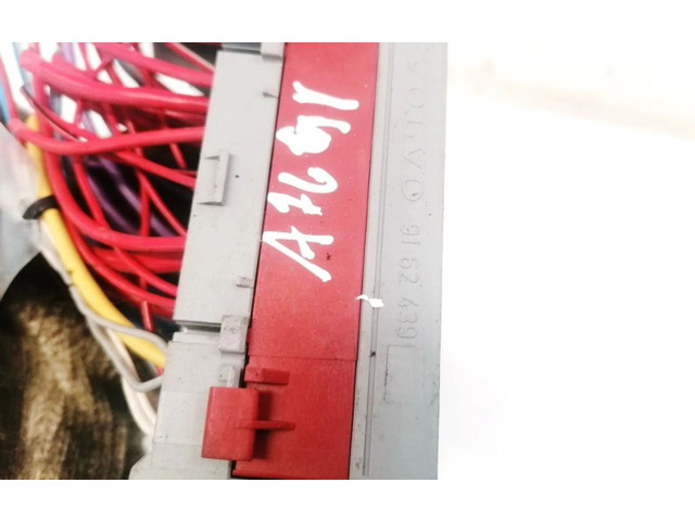 Блок предохранителей 9162439, 9162439 Volvo V70