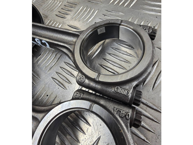 Поршень с шатуном 02604LA2 Volkswagen Golf VII