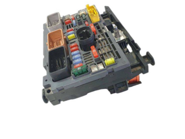 Pojistková skříňka 9675878280 Citroen Berlingo 2012