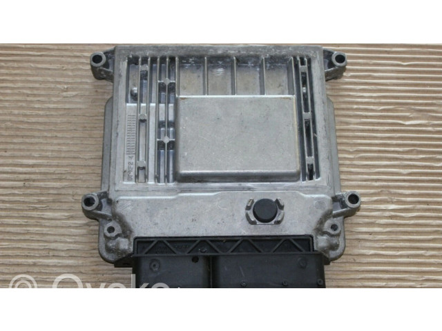 Блок управления двигателя 391102B500   KIA Ceed