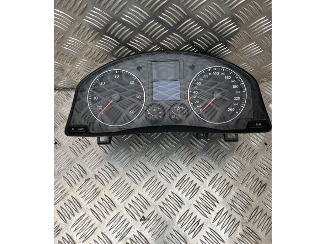 Панель приборов Volkswagen Golf Plus