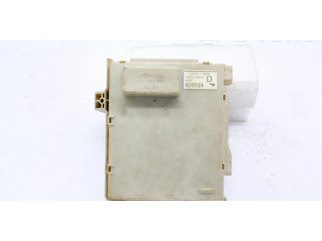 Pojistková skříňka 8267030230 Lexus GS 300 350 430 450H 2007