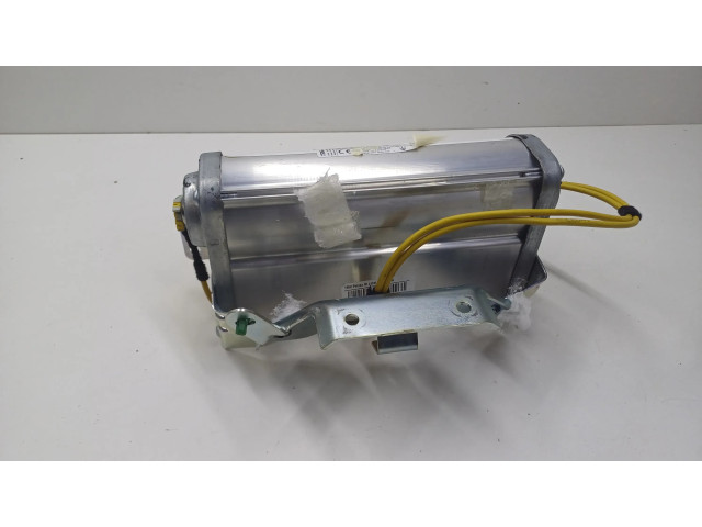 Подушка безопасности пассажира 670001423 Maserati Quattroporte