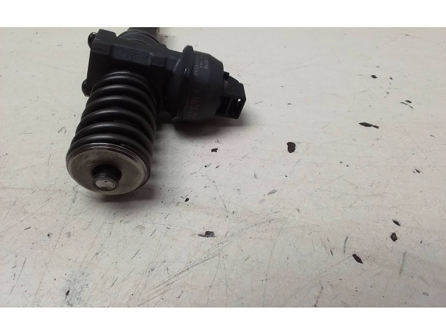 Vstřikovač 038130073AG   Volkswagen Caddy     