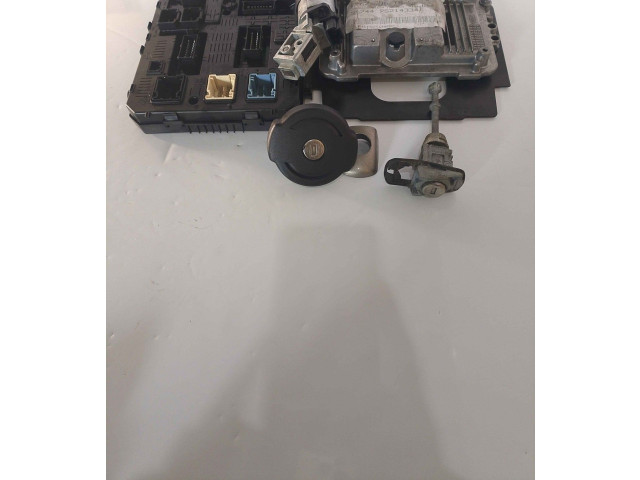 Řídící jednotka Peugeot 3008 I 2013