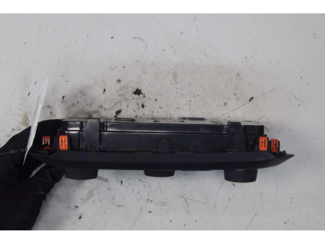 Блок управления климат-контролем    Jeep Renegade