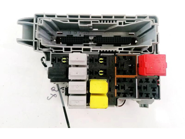 Блок предохранителей 93363140, 93363140 Opel Meriva A