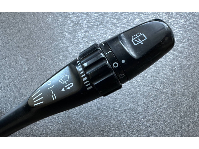 Ручка стеклоочистителей MR277911 Mitsubishi Pajero