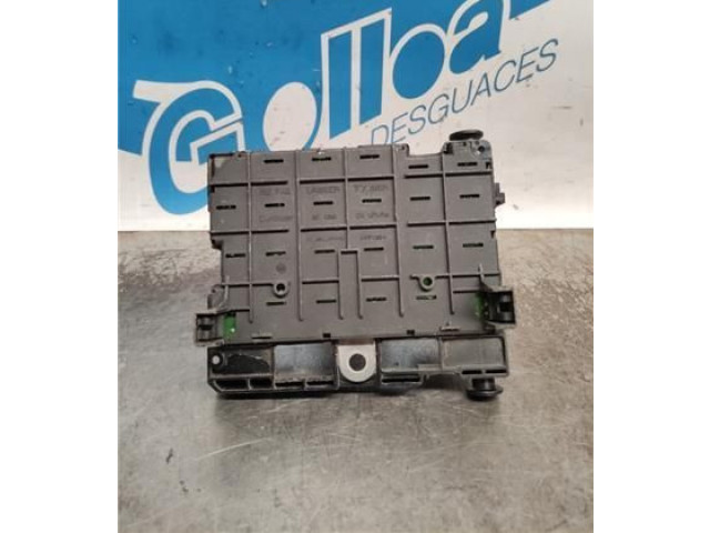 Блок предохранителей 9650663880   Peugeot 406    