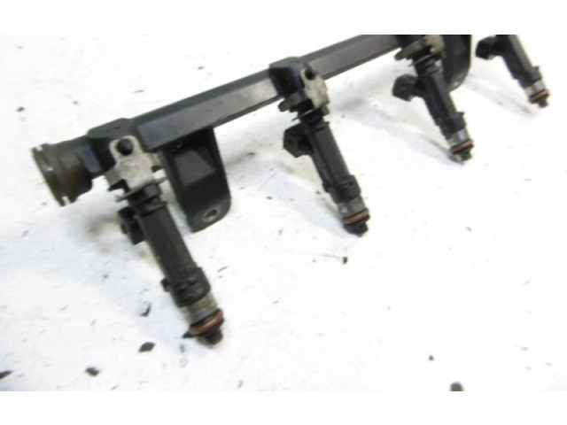 Форсунка 8200227124, 8200227124 Dacia Logan I K7J710