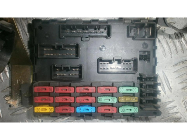 Блок предохранителей  46443389   Fiat Bravo - Brava    