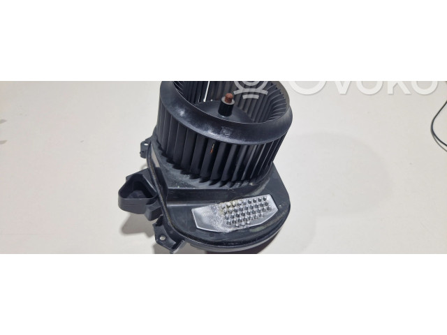 Вентилятор печки    A2469061601, A2229060303   Mercedes-Benz A W176