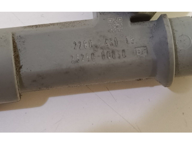 Vstřikovač 232500Q030   Peugeot 108    1KRFE 