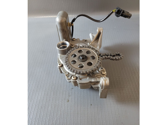 Масляный насос   32140128, 32298530  Volvo V90 Cross Country 