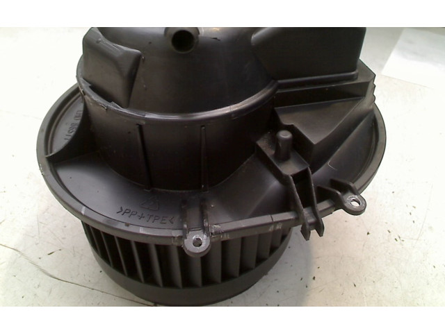 Вентилятор печки Volvo V70