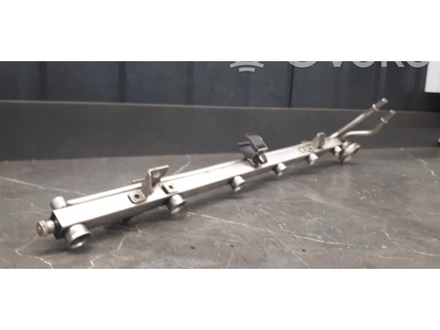 Vstřikovací lišta BMW 5 E39