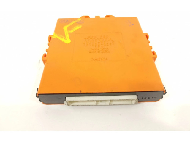 Блок управления 8967053110   Lexus IS-F