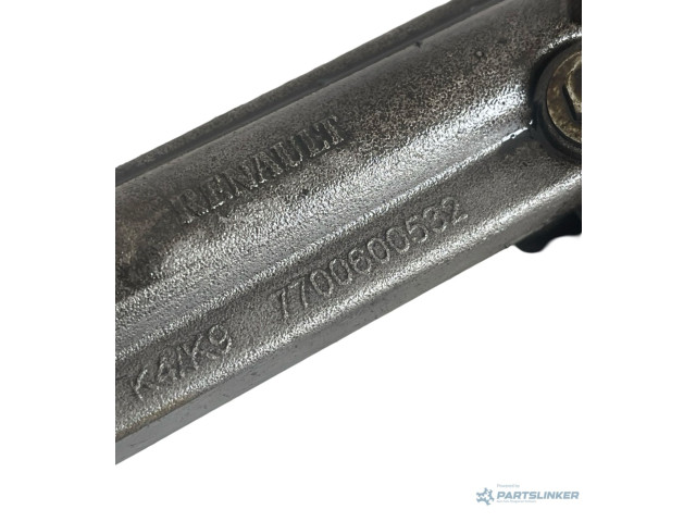 Масляный насос   7700600532  Dacia Duster 