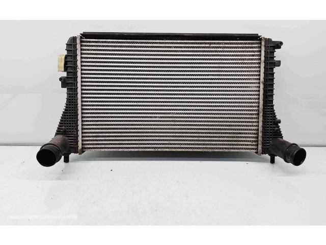 Интеркулер 1K0145803AF Volkswagen Jetta VI