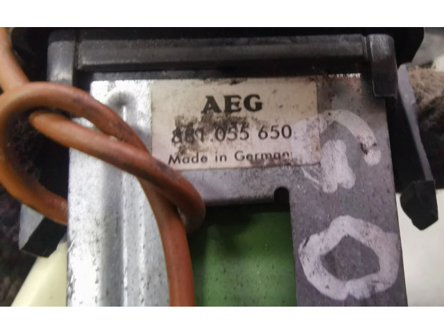 Вентилятор печки    881055650   Volkswagen Golf III