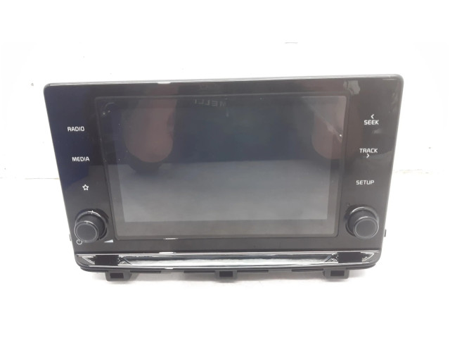 Радио/ проигрыватель CD/DVD / навигация