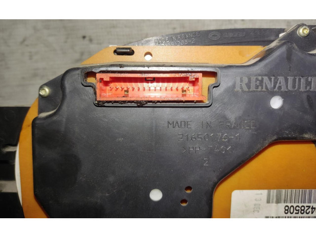 Панель приборов 7700428508 Renault Clio II