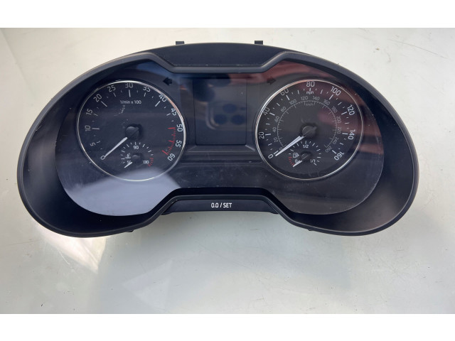 Панель приборов 5E0920951E   Skoda Octavia Mk3 (5E)       