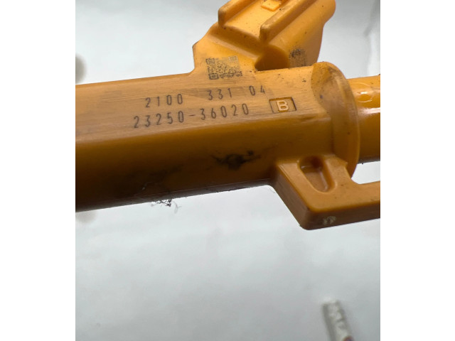 Форсунка 2325036020, 210033104 Lexus IS III XE30 2AR