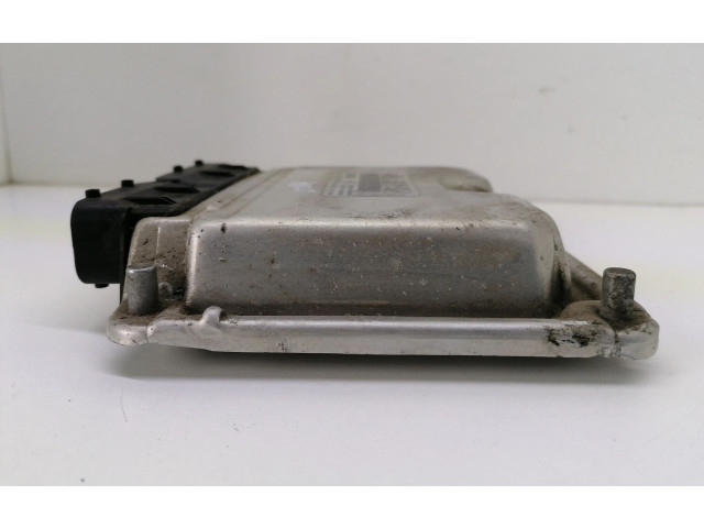 Řídící jednotka 038906019CJ, 0281010302   Volkswagen Bora 2002