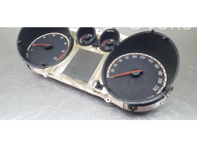 Панель приборов 769325020U, 40.000KM   Opel Meriva B       