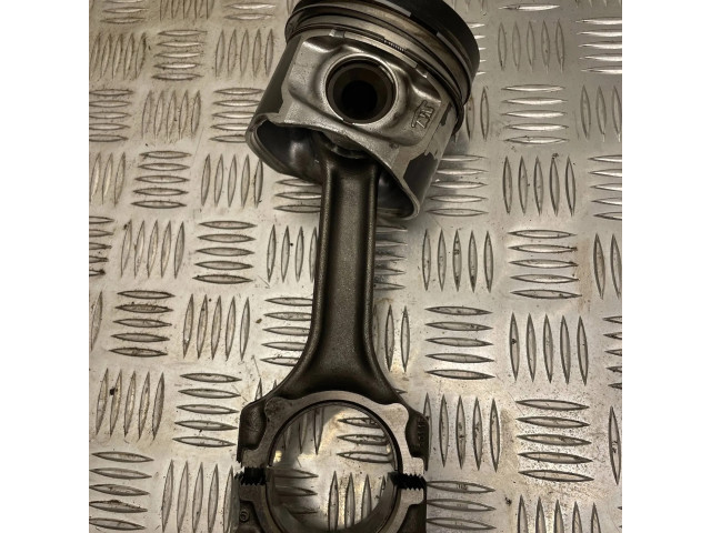 Поршень с шатуном Jeep Grand Cherokee (WJ) для дизельного двигателя 3.1