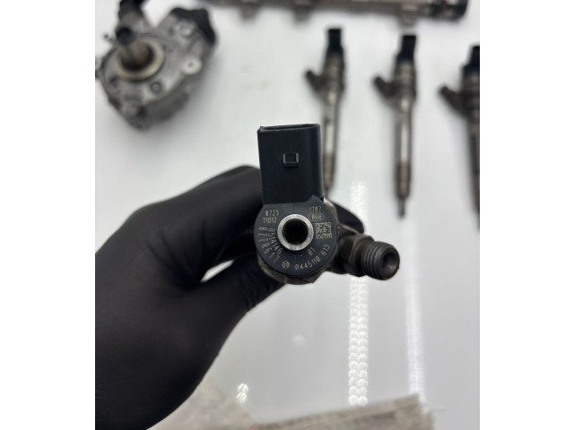 Vstřikovač 8514149, 8514154 BMW 2 F46 B47C20A