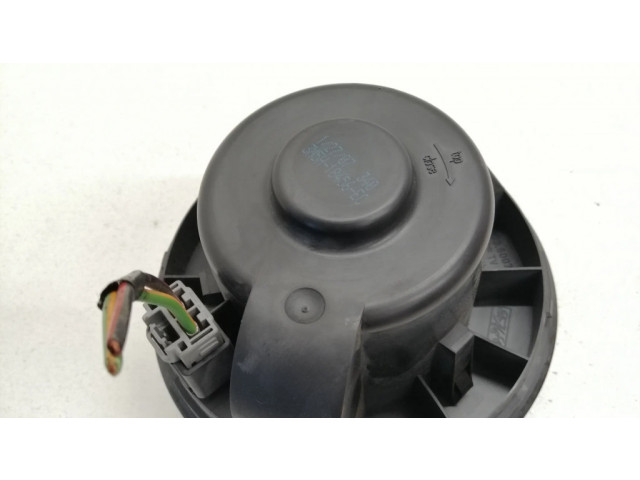 Вентилятор печки 3M5H18456EC Ford Focus