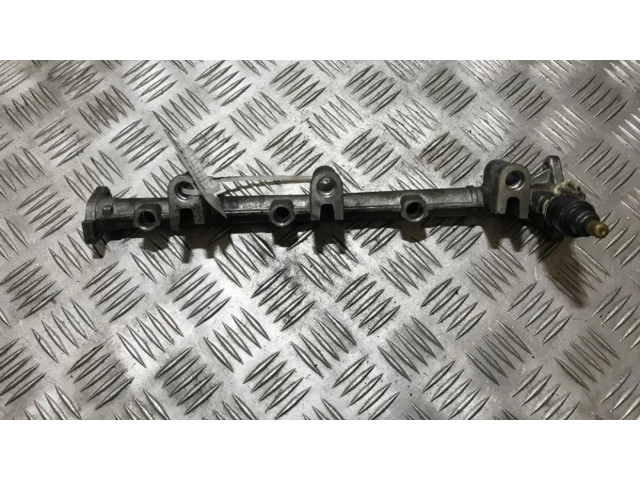 Vstřikovací lišta 9250930001, 3531032561 Hyundai Elantra pro benzínový motor 1.8