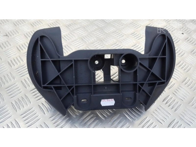 Другая деталь салона