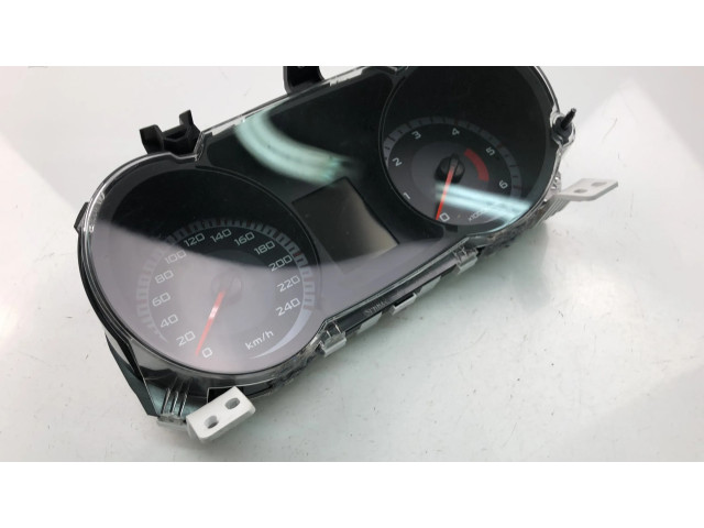 Панель приборов 8100A485 Mitsubishi Outlander