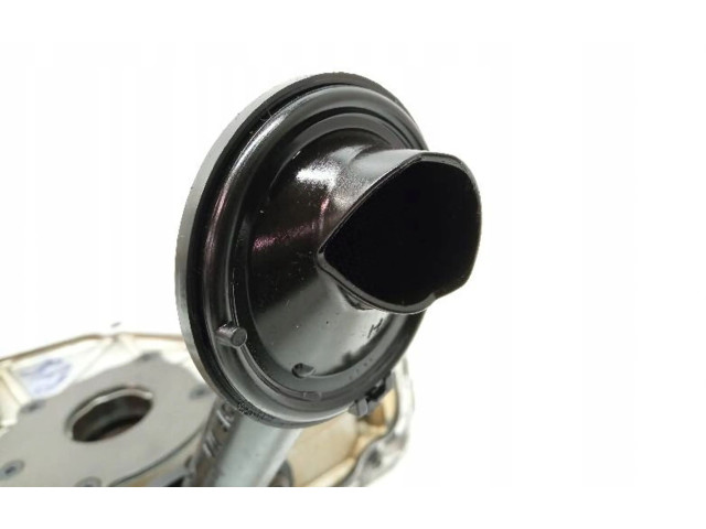 Масляный насос 04C115105H, MPI Skoda Fabia Mk3 (NJ)