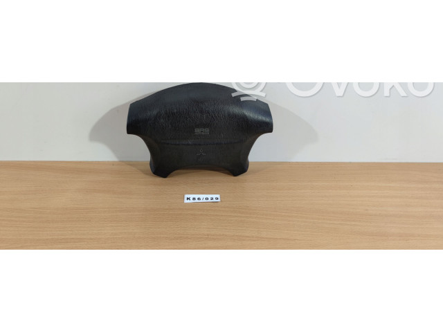 Подушка безопасности водителя MR740922 Mitsubishi Carisma