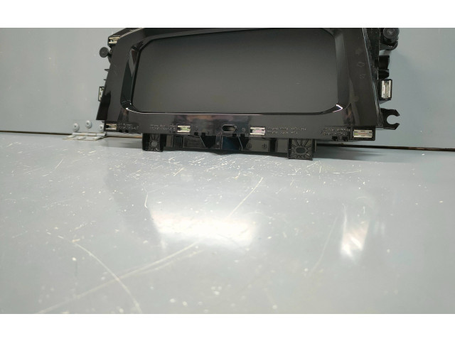 Панель приборов 5H0920310A   Volkswagen Golf VIII       