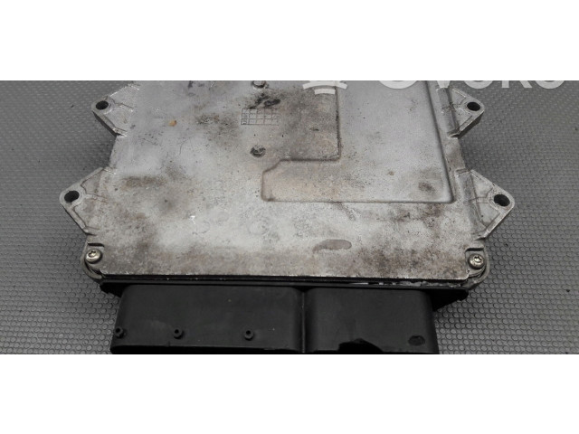 Блок управления двигателя 51768657 Fiat Idea