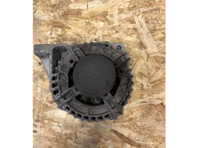 Генератор 30658085, 0124525060   Volvo V70      